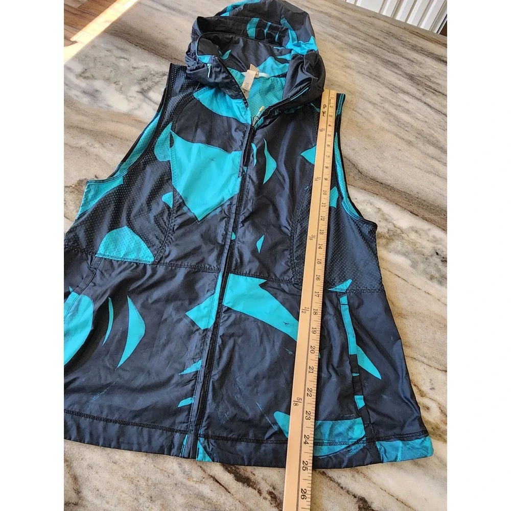 Lululemon Hooded Packt it Vest Stow and Go Pocket Full Zip Abstract Size 8